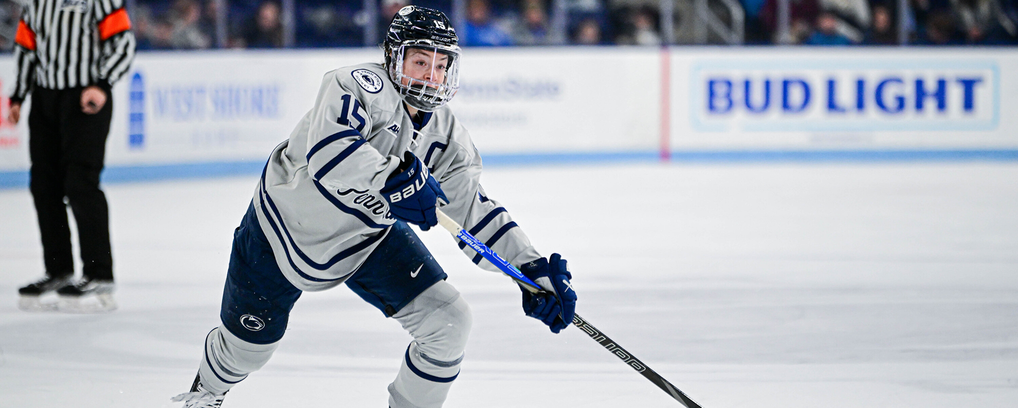 Janecke sets program record in No. 9/10 women's hockey's 4-0 shutout of Syracuse-Penn State