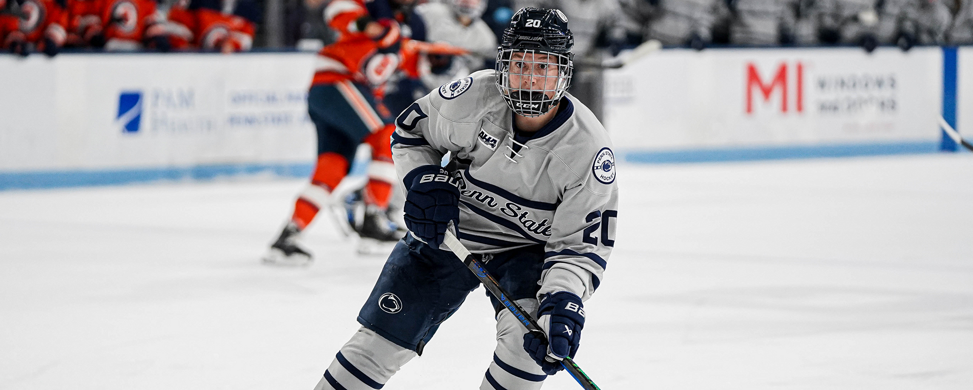 No. 9 Women’s Hockey Downs RIT、4-1 -Penn State