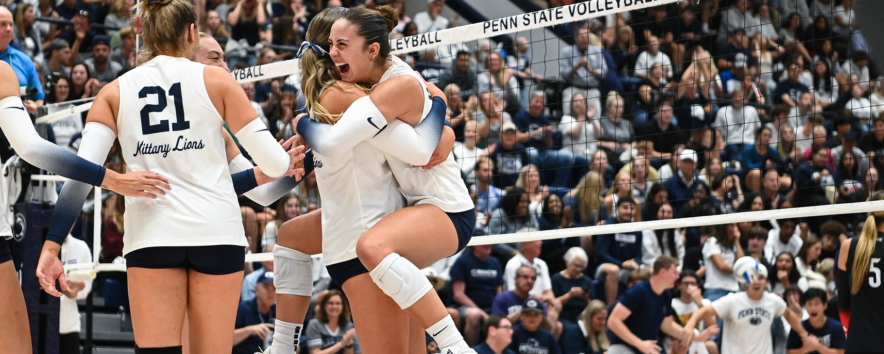 No. 7 in women’s volleyball defeats No. 4 Louisville – Penn State