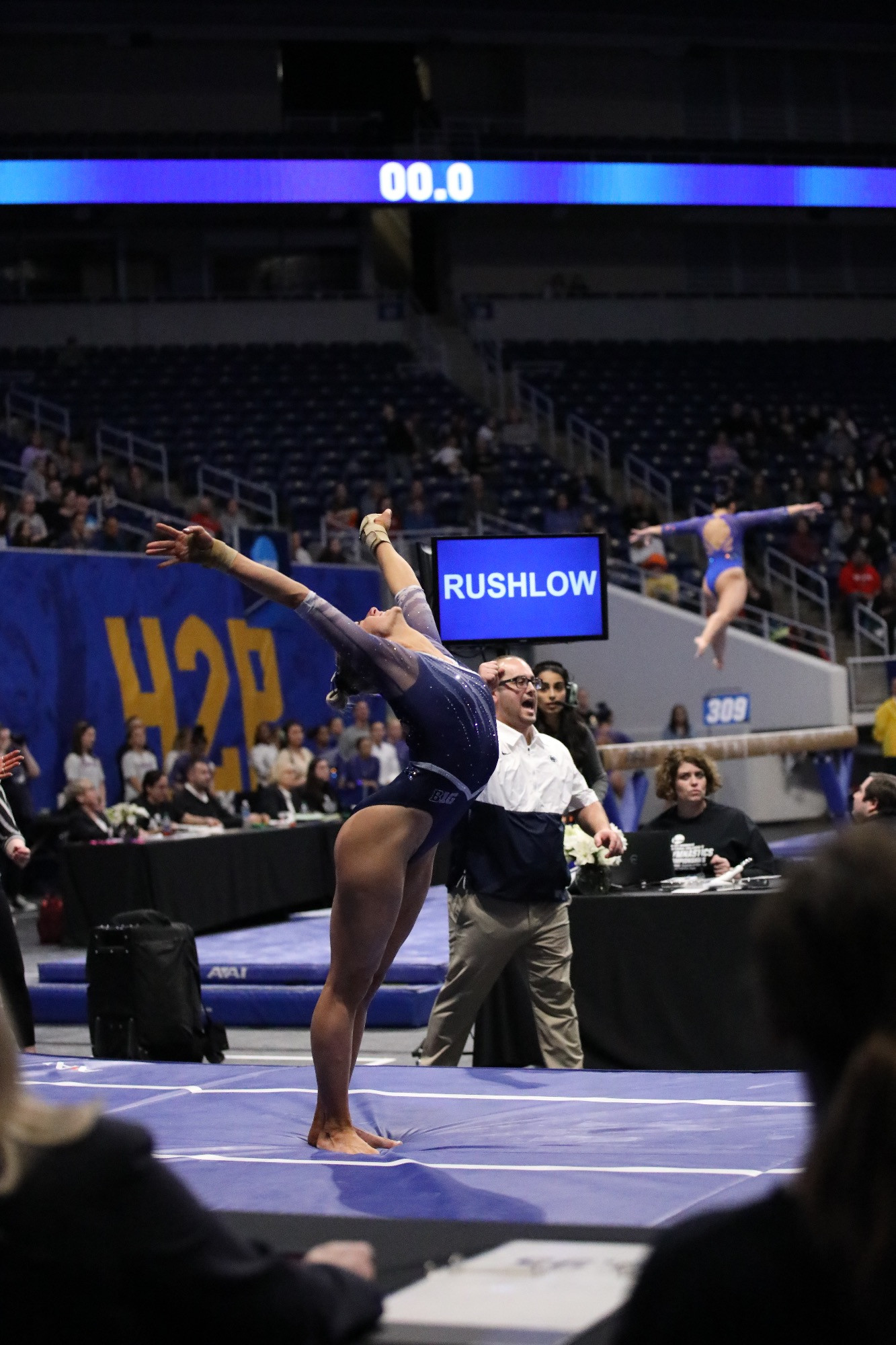 (未使用･未開封品)　The Gymnast [Region 2] tu1jdyt Adult Nike Gymnastics Skye Blakely 2025 U.S. Championships