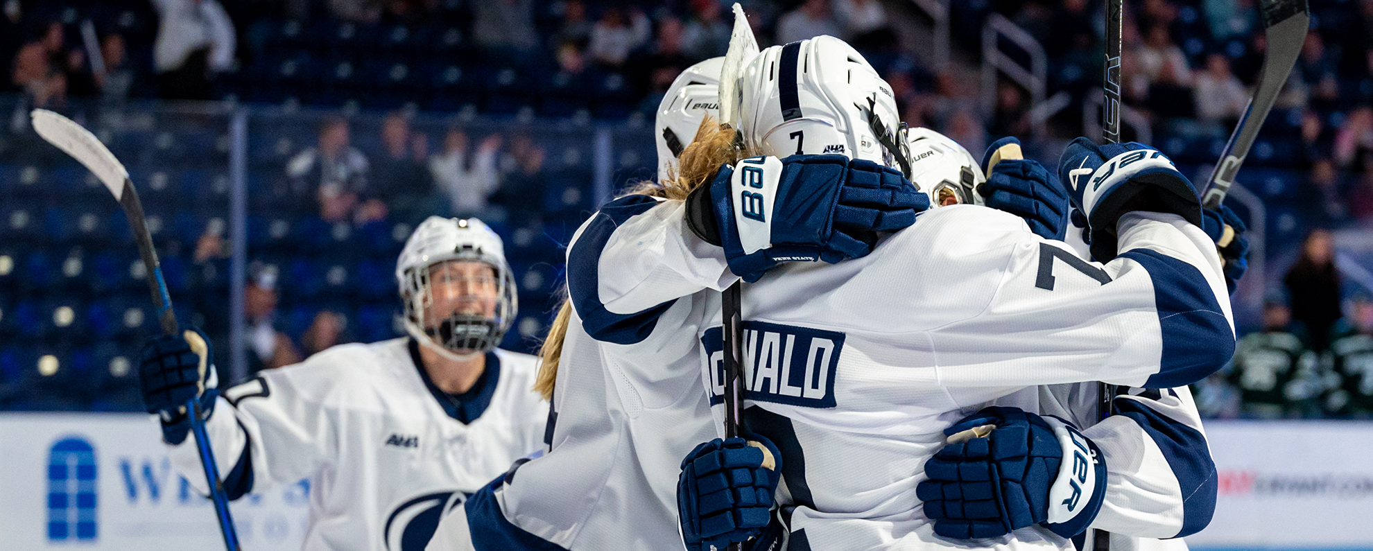 No. 12 Women's Hockey upsets No. 3 Minnesota, 6-2 – Penn State