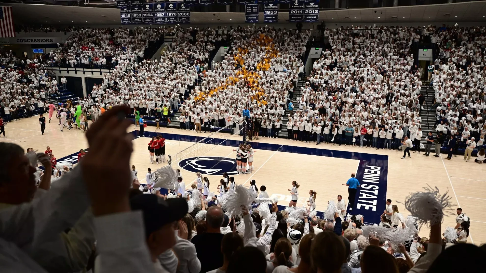 No. 16 Women's Volleyball Falls in Five to No. 1 Nebraska in Rec Hall